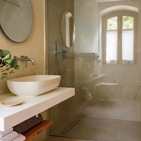 Ghigorotto, Suite&villa 3* Benevello